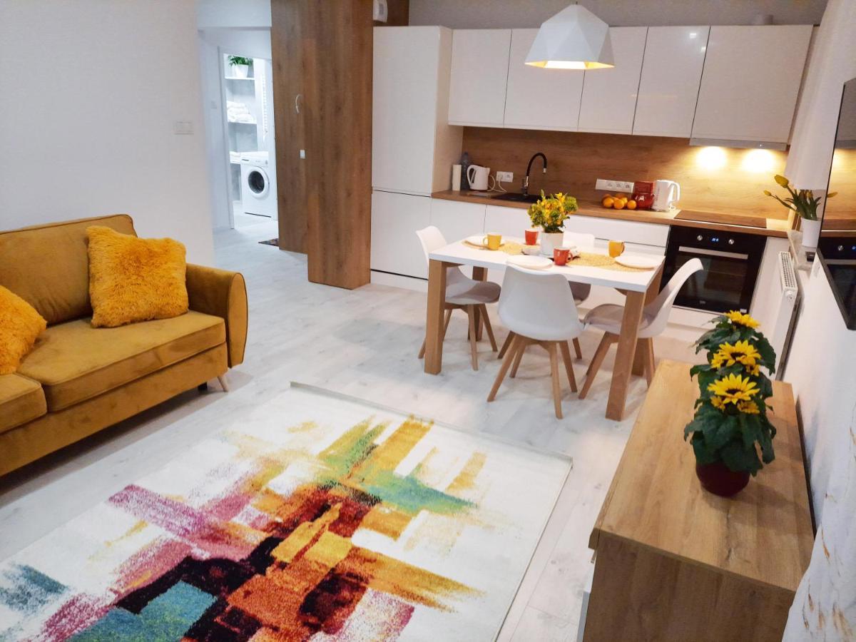 Apartament Amber Comfort Z Prywatnym Miejscem Parkingowym Kolberg Exterior foto