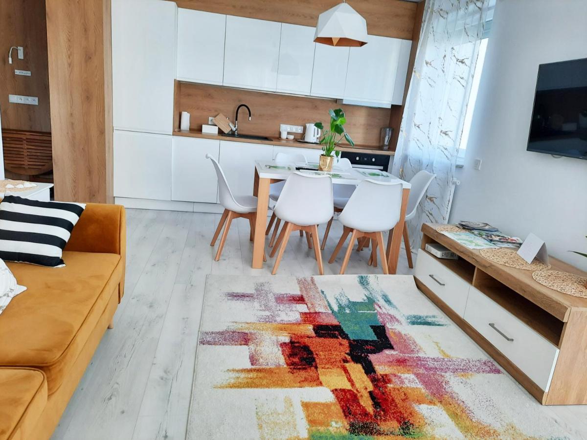 Apartament Amber Comfort Z Prywatnym Miejscem Parkingowym Kolberg Exterior foto