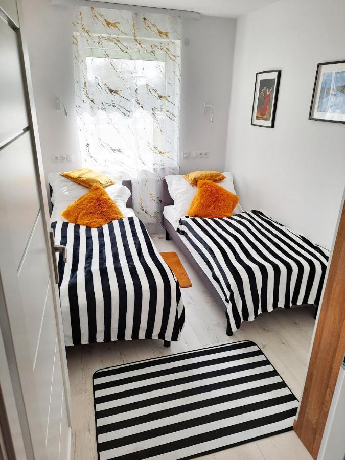 Apartament Amber Comfort Z Prywatnym Miejscem Parkingowym Kolberg Exterior foto